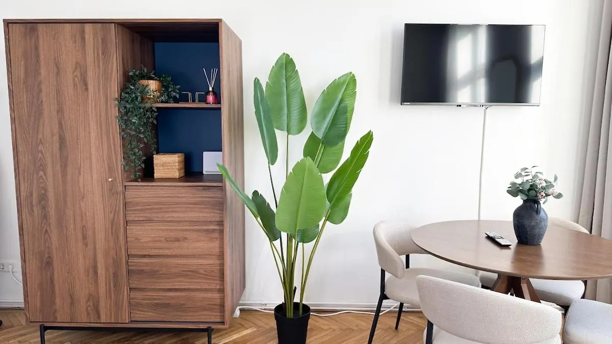 Modern Viennese 1Br Apartment