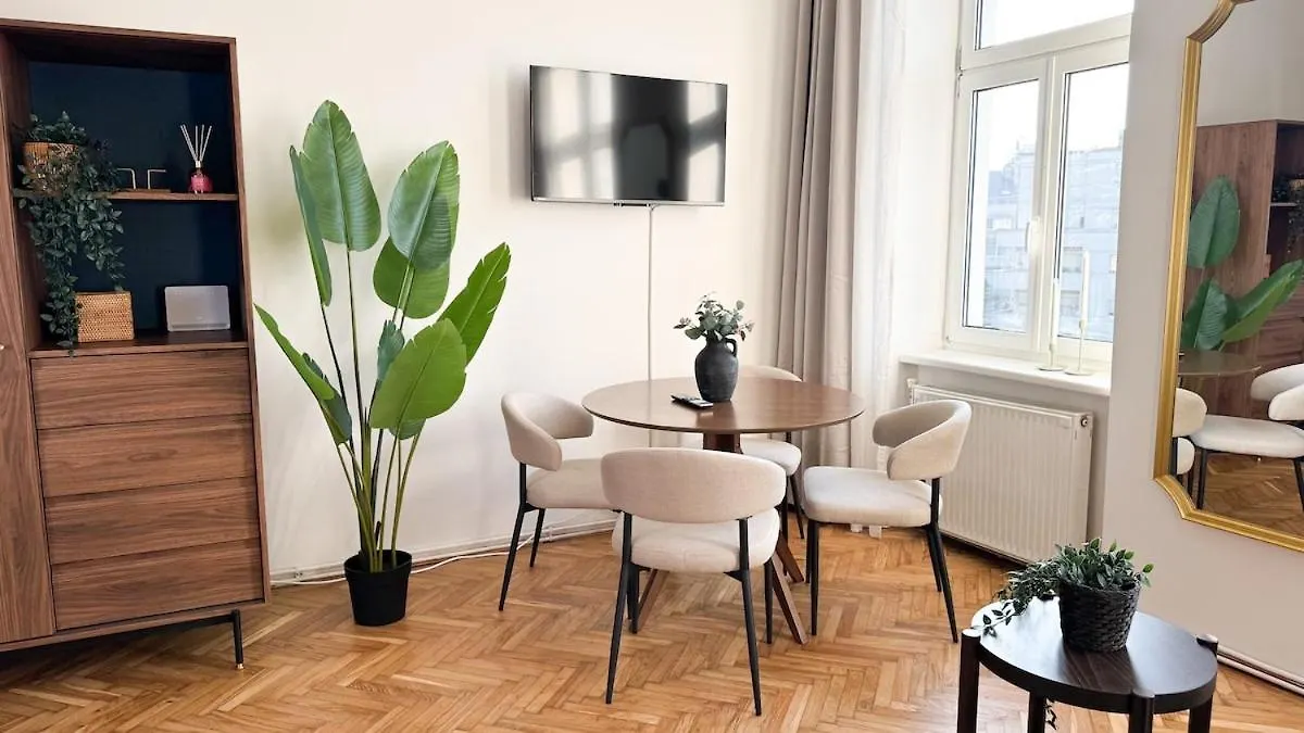 Modern Viennese 1Br Apartment